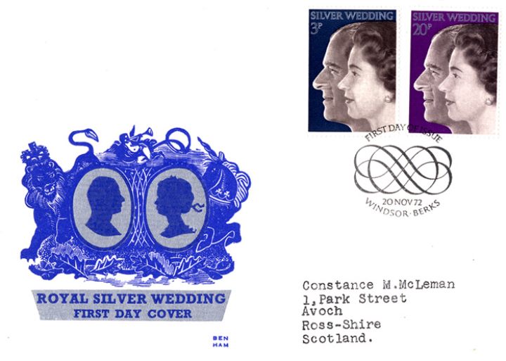 Silver Wedding 1972, Cameo Portraits in Royal Arms