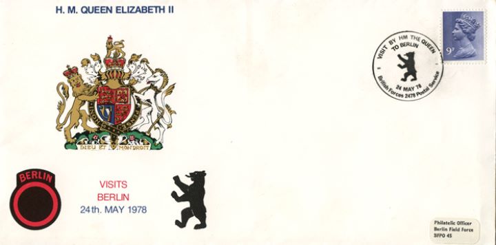 HM Queen visit to Berlin, Royal Coat of Arms