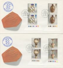 13.10.1987
Studio Pottery
Traffic Light stamps - pair
Royal Mail/Post Office