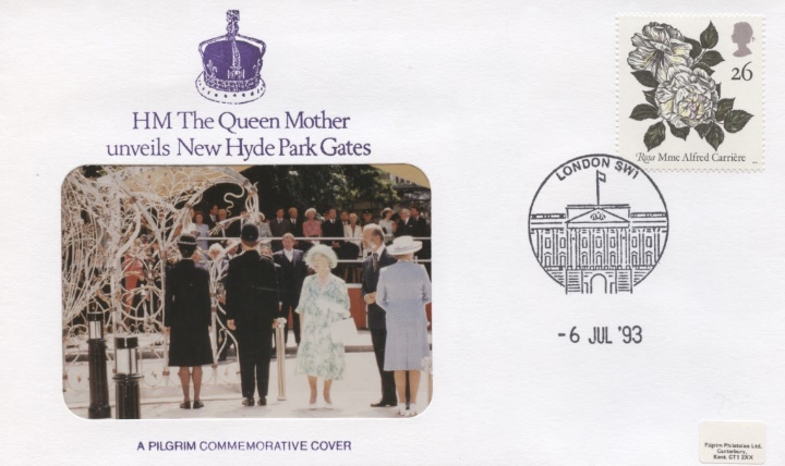 HM The Queen Mother, New Hyde Park Gates